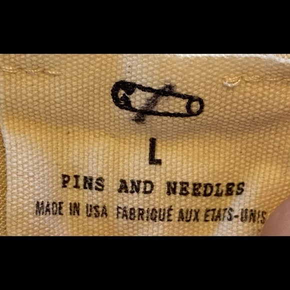 Pins And Needle Lace Overlay Mini Skirt - Picture 4 of 4